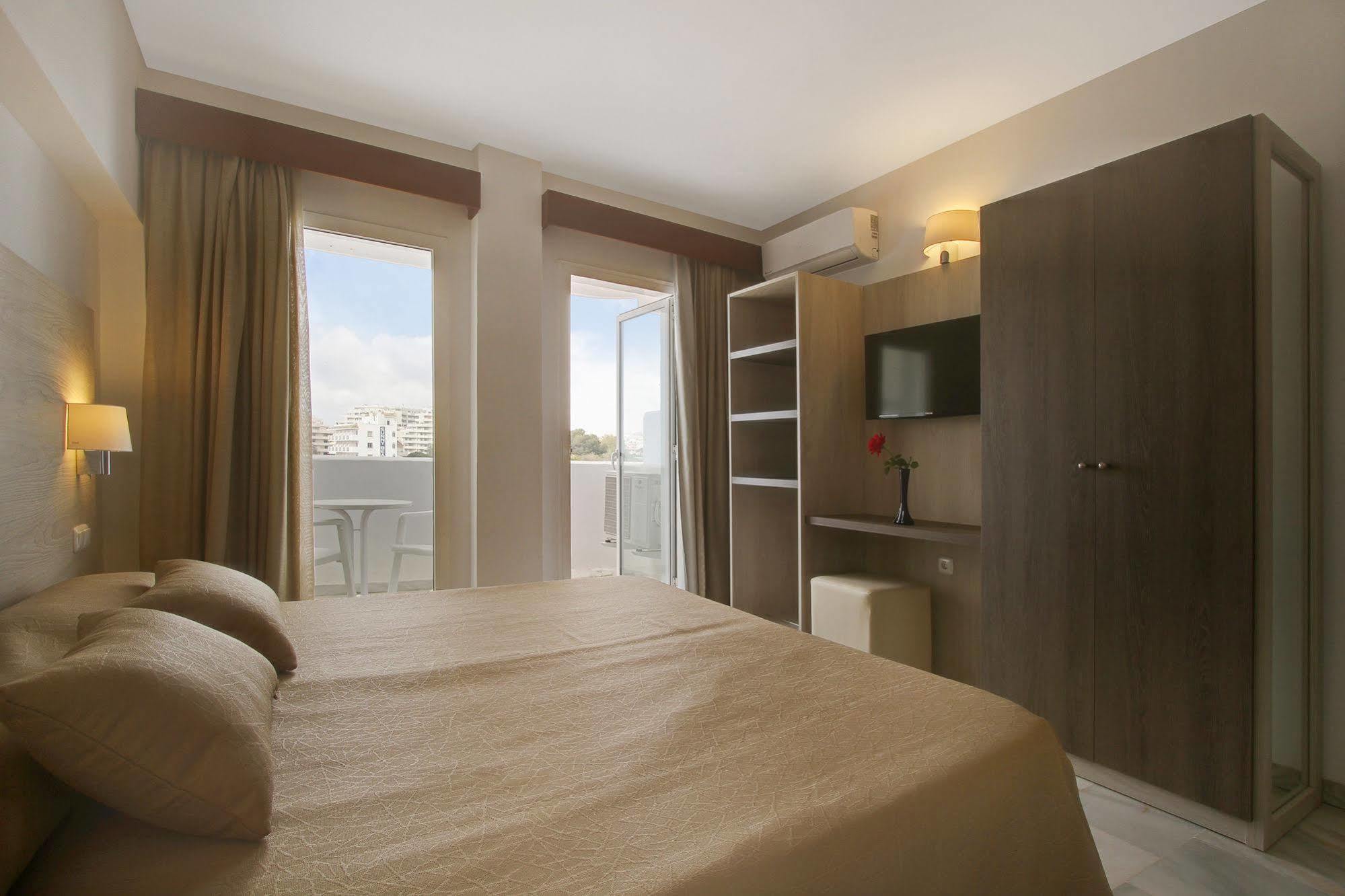 Hotel Palia La Roca Бенальмадена Екстер'єр фото